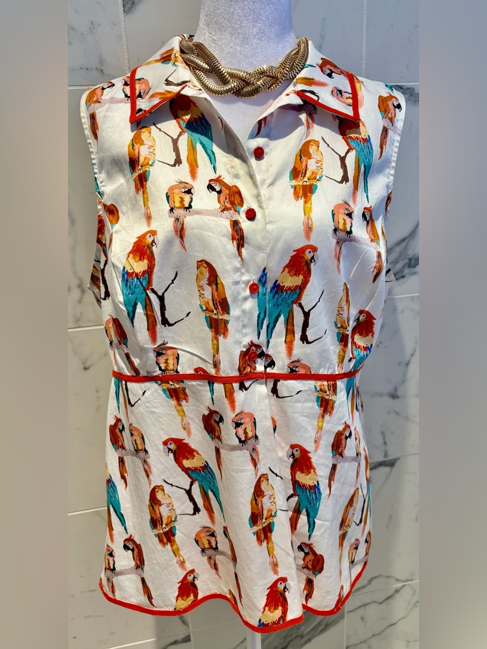 Chelsea & Violet Sleeveless Parrothead Cotton Top NWT